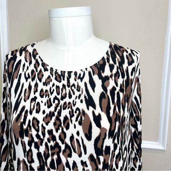 CHICO'S TRAVELERS CLASSIC Animal Sierra Dress Top  Size 2(L) - Picture 7 of 16